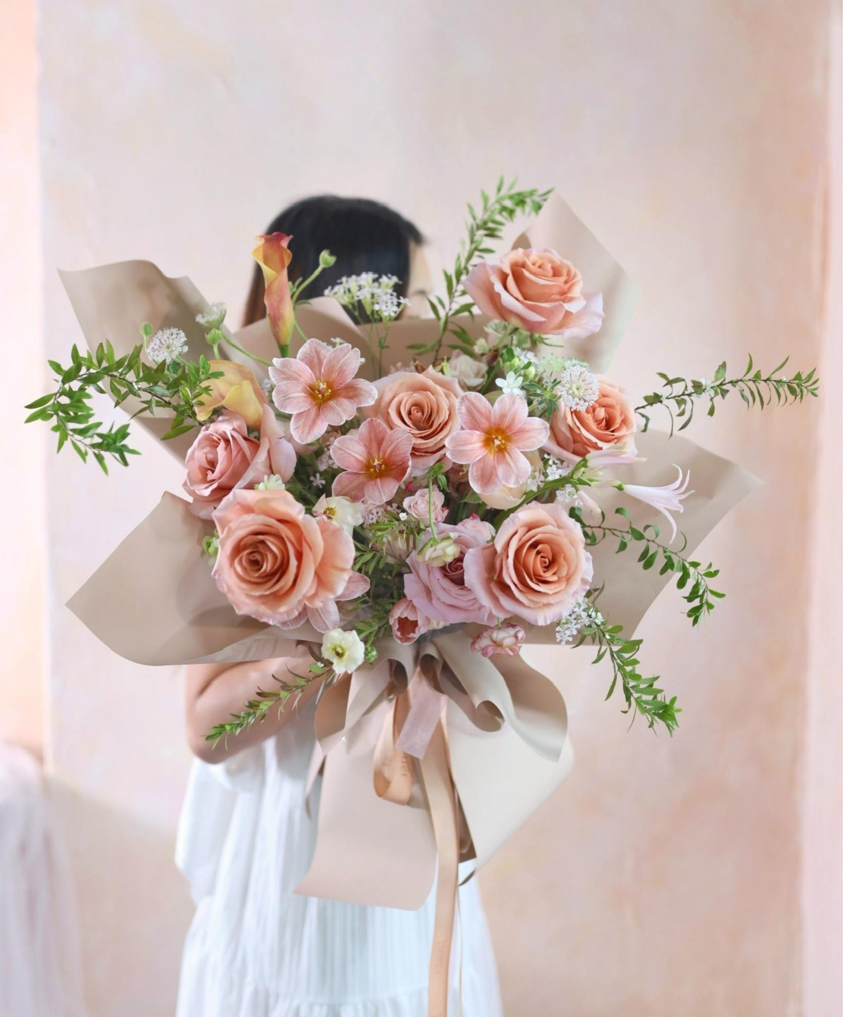 李秋君 花卉圖 016 李秋君花卉图纸本镜框|品得拍—24小时在线拍卖平台